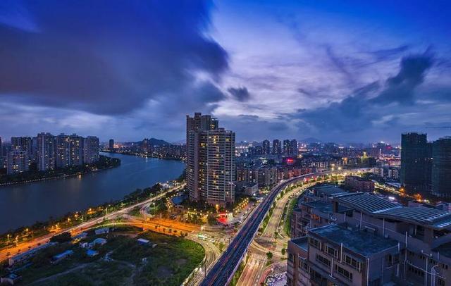 广东省最新确立的三座副中心城市，仅次于广州、深圳