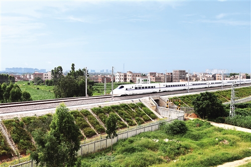 高铁牵引粤西“换挡提速” 拉近与珠三角城市间的时空距离