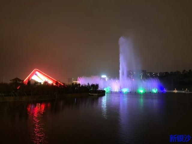 廉江樱花公园音乐喷泉表演时间表出来啦！